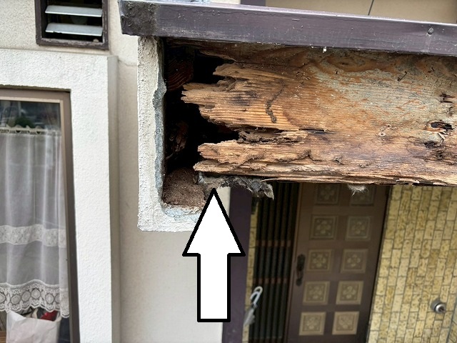 大崎市　モルタル仕上げの破風が腐食した木下地により落下した