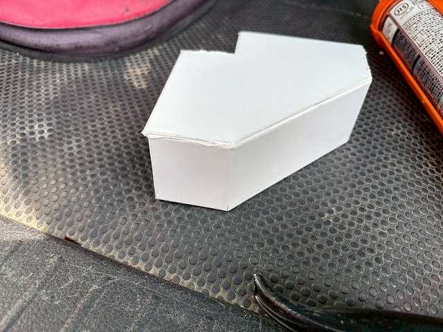 仙台市青葉区　プラスチック製の部材をガルバリウム鋼板で特注制作