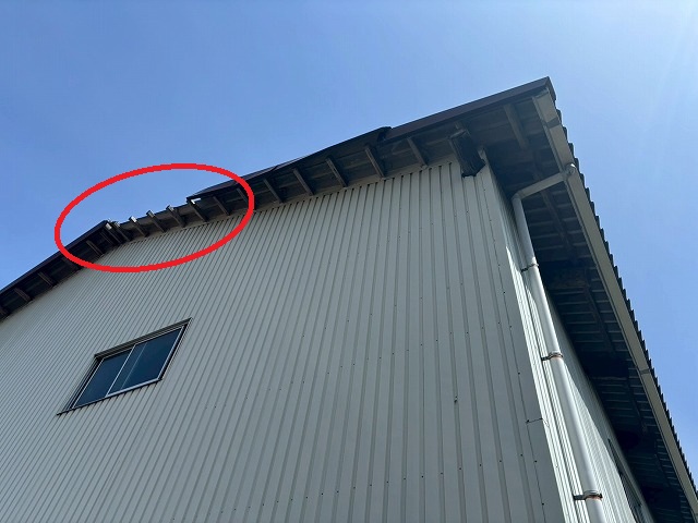 大崎市　ケラバが捲れて下地が見えている状態