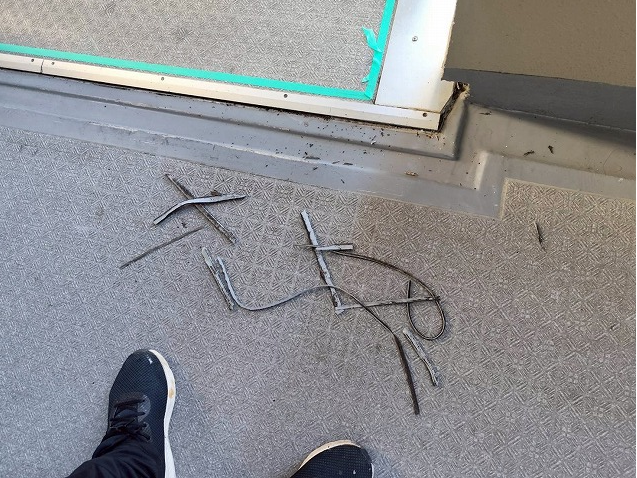 仙台市太白区 マンション補修工事 共用通路のシーリング材撤去