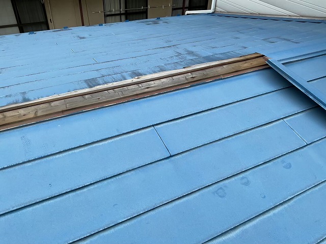 棟包み板金交換工事前