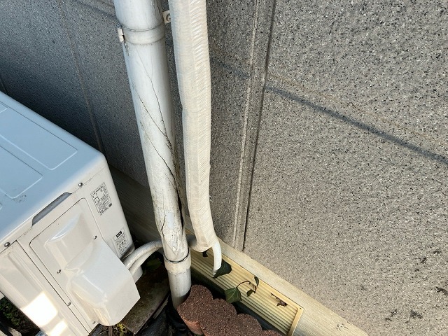 仙台市太白区 亀裂の入った竪樋