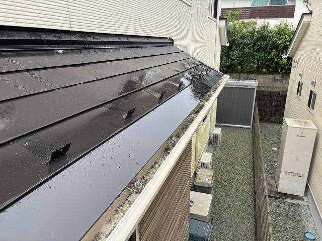 仙台市太白区 I様邸 雨樋清掃工事！足場なし施工で費用を抑え迅速丁寧に施工