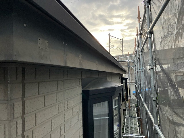 仙台市宮城野区 雨樋交換工事 軒樋解体