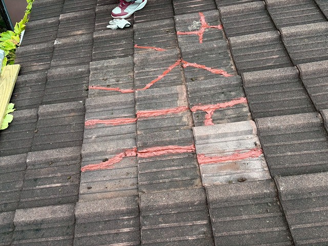 仙台市泉区 貸家 瓦修繕工事 ヒビ割れ箇所 コーキング補修