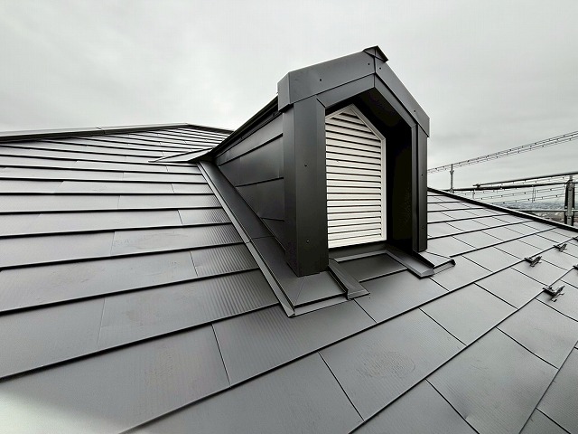 名取市 屋根カバー工事 ハト小屋部分