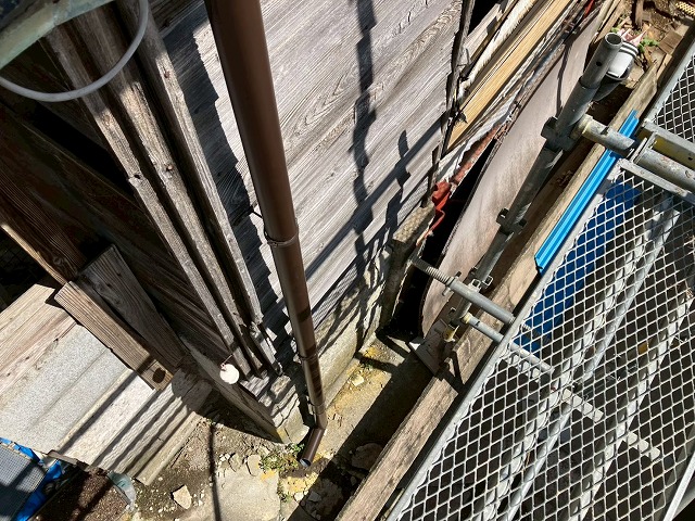 石巻市桃井町にて 雨樋交換工事